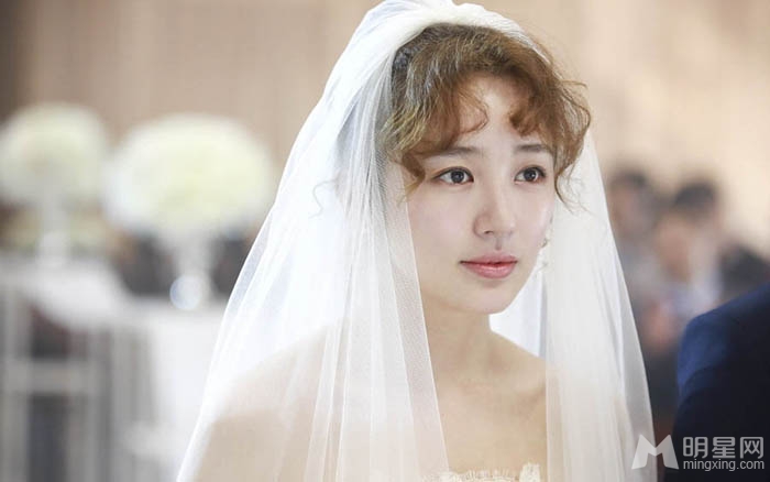 尹恩惠未来的选择将播 唯美婚纱照曝光图片