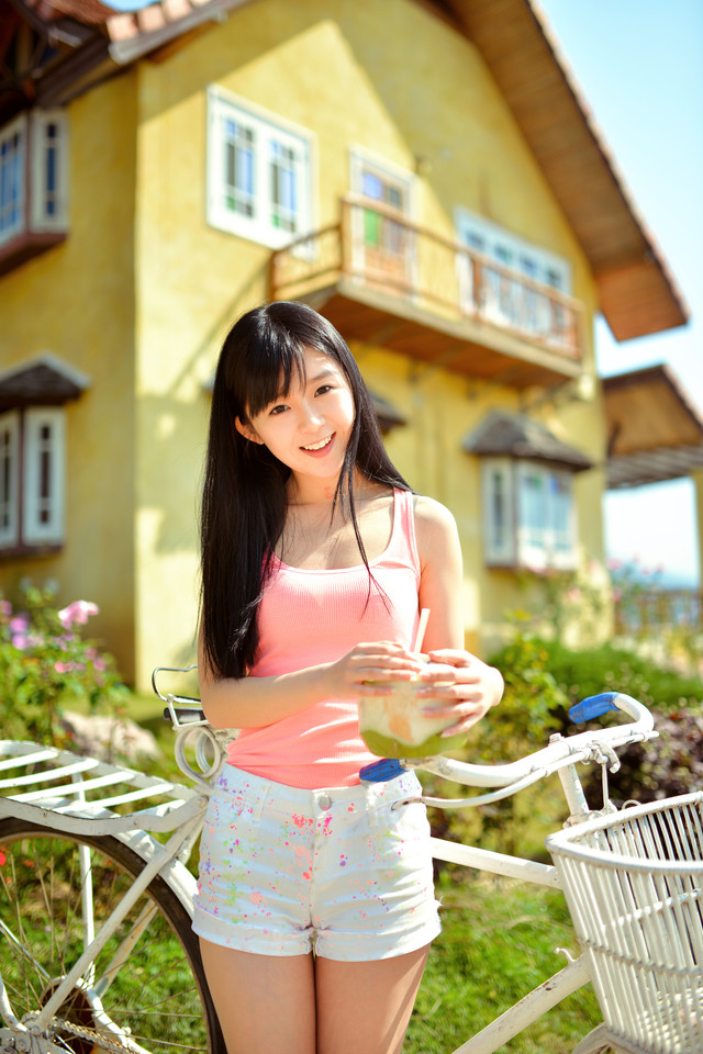 宋伊人泰国PAI显水果少女之椰子篇甜美写真图片