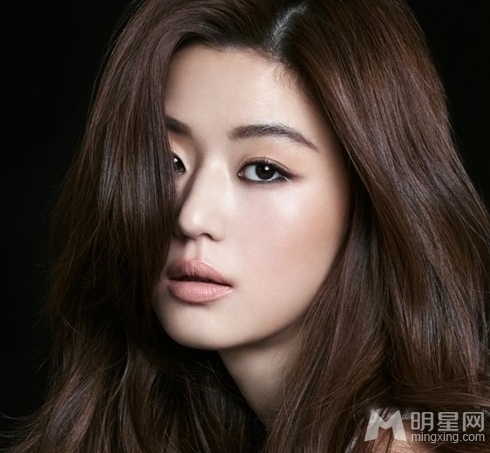 韩国首尔女演员来自星星的你女神全智贤写真图片图片