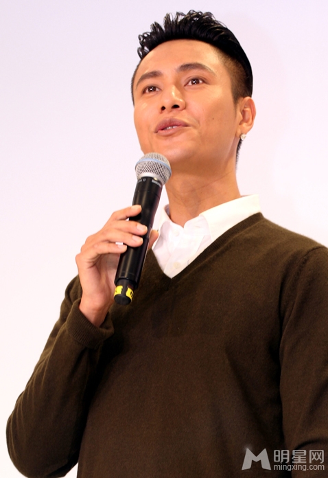 少女时代黄美英现身狂卖萌 尹恩惠迷你连衣裙显可爱图片