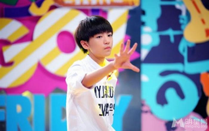 TFBOYS参加《少年中国强》 节目录制 TFBOYS图片图片