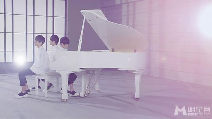 TFBOYS三人合照 帅气可爱高清写真 TFBOYS图片图片
