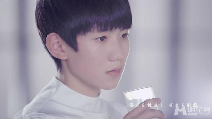 TFBOYS王源《爱奇艺之夜》 TFBOYS图片王源图片图片