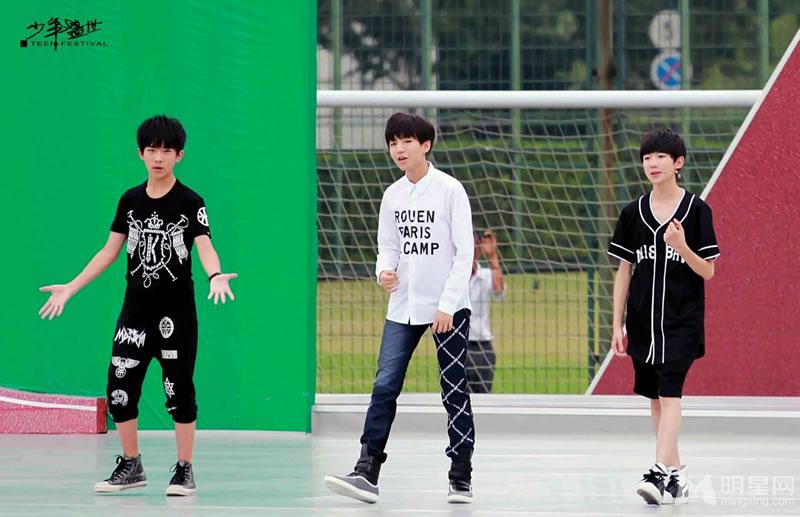 TFBOYS三人合照 帅气可爱高清写真 TFBOYS图片图片