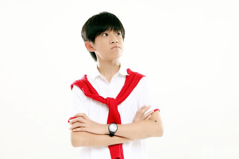 TFBOYS参加《少年中国强》 节目录制 TFBOYS图片图片