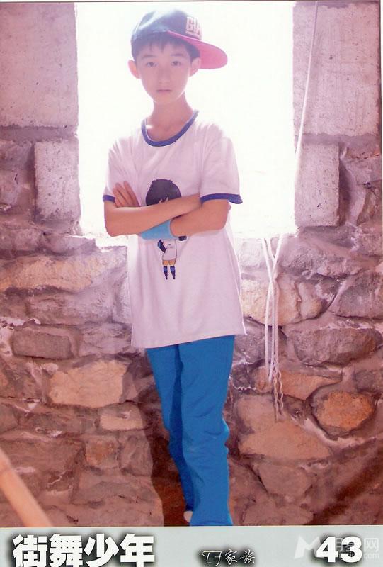 TFBOYS参加《少年中国强》 节目录制 TFBOYS图片图片