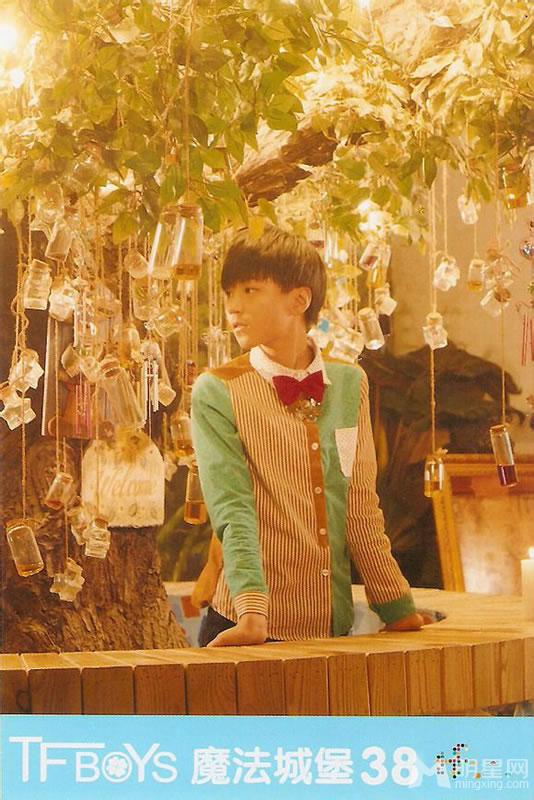TFBOYS集体装合照 阳光活泼天真可爱 TFBOYS图片图片