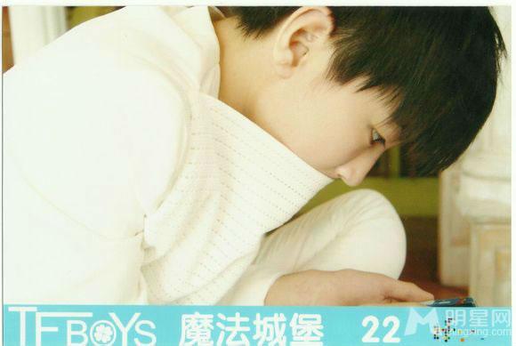 TFBOYS集体装合照 阳光活泼天真可爱 TFBOYS图片图片