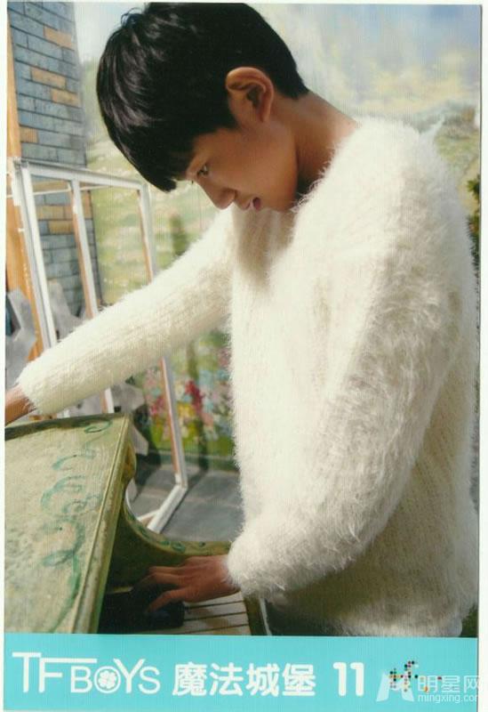 TFBOYS三人合照 帅气可爱高清写真 TFBOYS图片图片