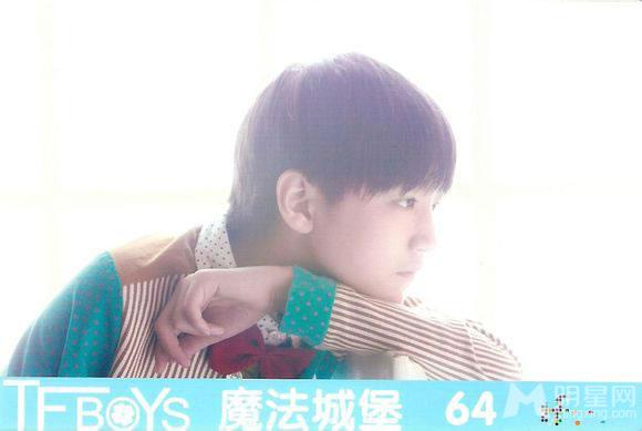 TFBOYS三人合照 帅气可爱高清写真 TFBOYS图片图片