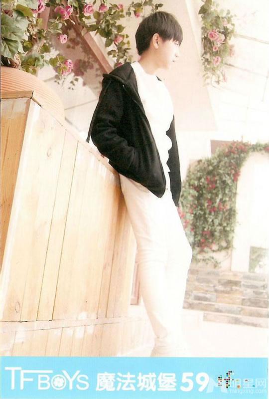 TFBOYS三人合照 帅气可爱高清写真 TFBOYS图片图片