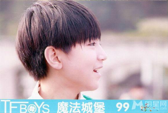 TFBOYS三人合照 帅气可爱高清写真 TFBOYS图片图片