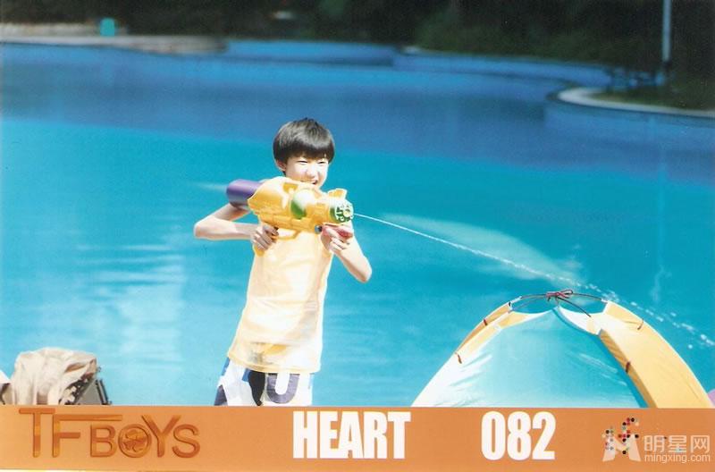 TFBOYS三人合照 帅气可爱高清写真 TFBOYS图片图片