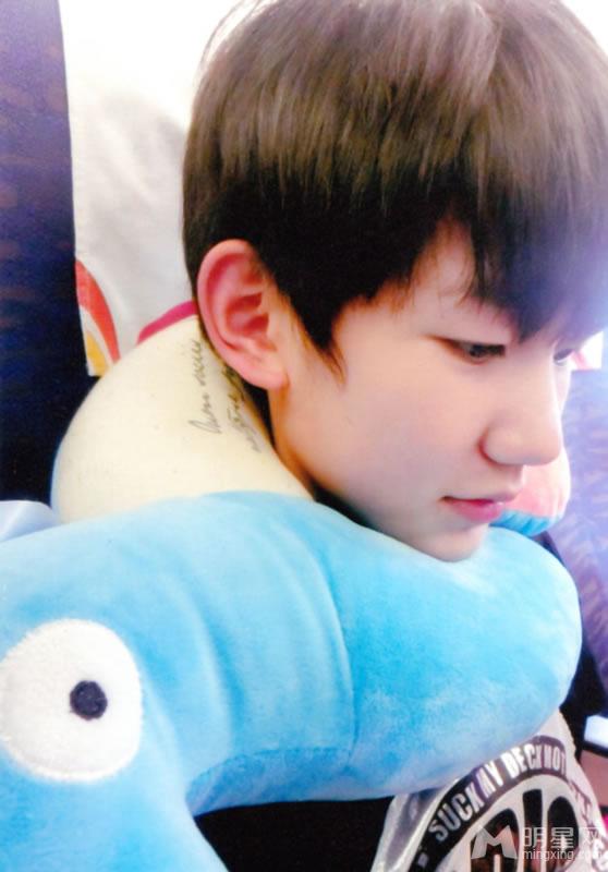 TFBOYS三人合照 帅气可爱高清写真 TFBOYS图片图片
