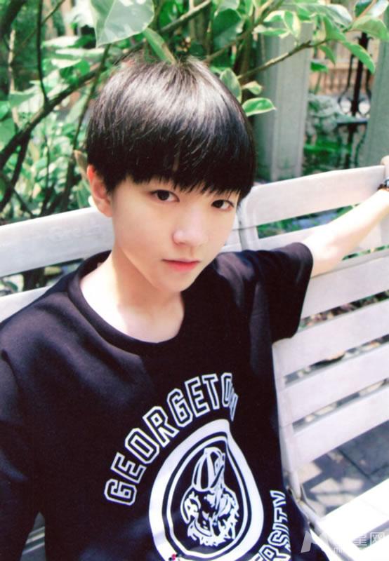 TFBOYS三人合照 帅气可爱高清写真 TFBOYS图片图片