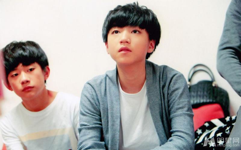 TFBOYS三人合照 帅气可爱高清写真 TFBOYS图片图片