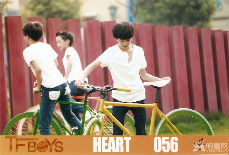 TFBOYS三人合照 帅气可爱高清写真 TFBOYS图片图片
