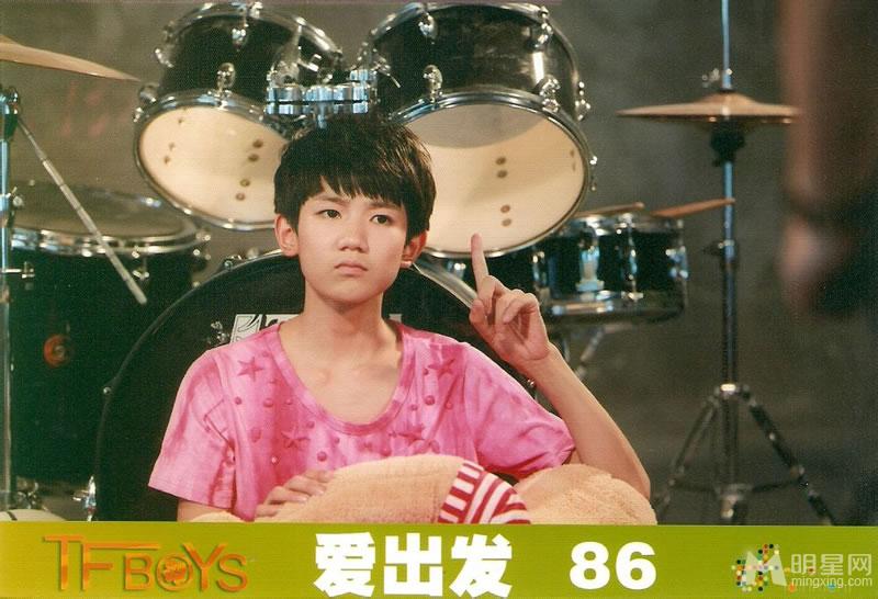 TFBOYS三人合照 帅气可爱高清写真 TFBOYS图片图片