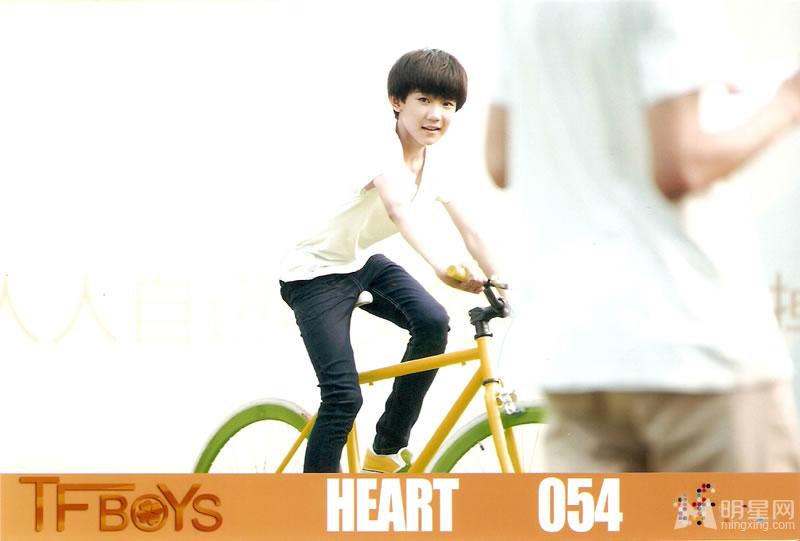 TFBOYS三人合照 帅气可爱高清写真 TFBOYS图片图片