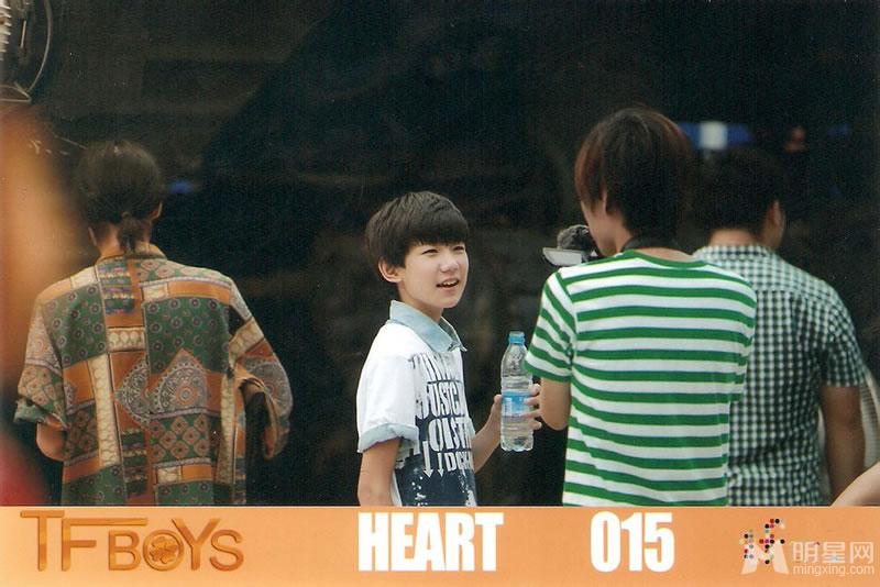 TFBOYS三人合照 帅气可爱高清写真 TFBOYS图片图片