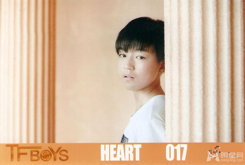 TFBOYS三人合照 帅气可爱高清写真 TFBOYS图片图片