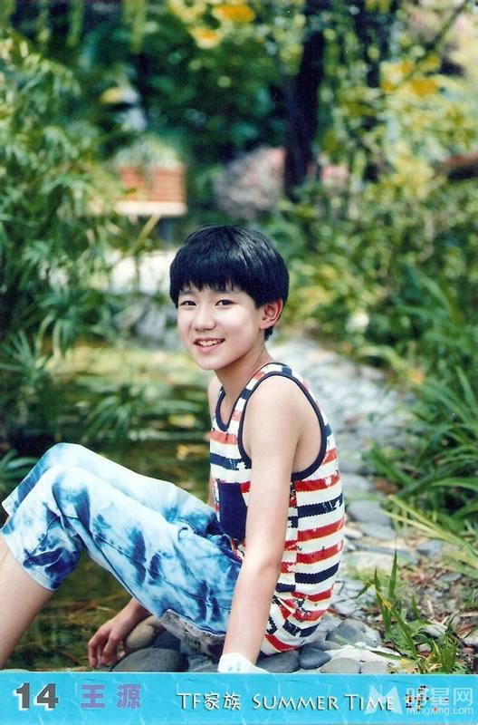 TFBOYS三人合照 帅气可爱高清写真 TFBOYS图片图片