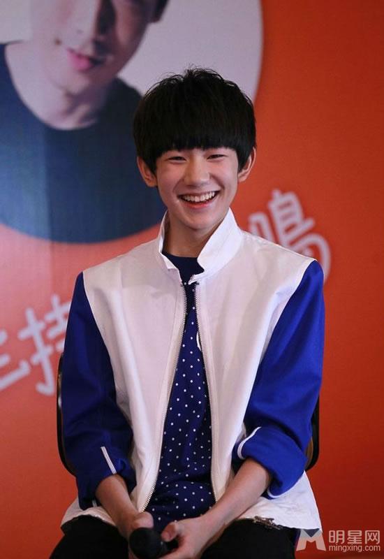 TFBOYS三人合照 帅气可爱高清写真 TFBOYS图片图片