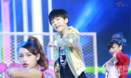 TFBOYS三人合照 帅气可爱高清写真 TFBOYS图片图片