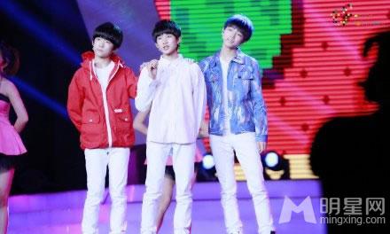 TFBOYS练习生时期 夏日系列生写2 TFBOYS图片图片