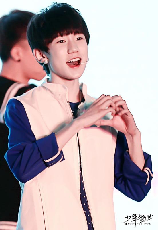 TFBOYS王源笑容甜美乖巧可爱 TFBOYS图片王源图片图片