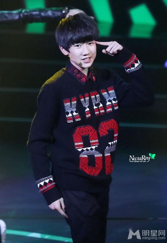 TFBOYS王源《爱奇艺之夜》 TFBOYS图片王源图片图片