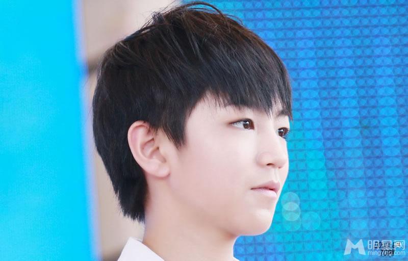 TFBOYS三人合照 帅气可爱高清写真 TFBOYS图片图片