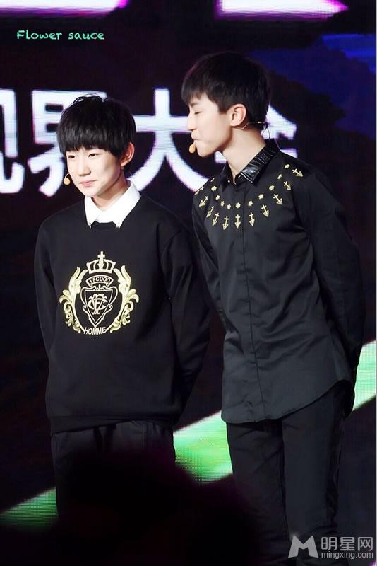 TFBOYS 三人帅气黑色礼服现身 TFBOYS图片图片