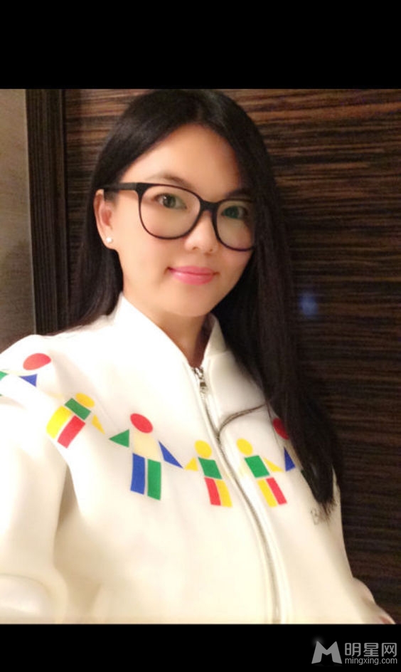陈赫结婚照全曝光 文章何炅谢娜娄艺潇齐祝福图片