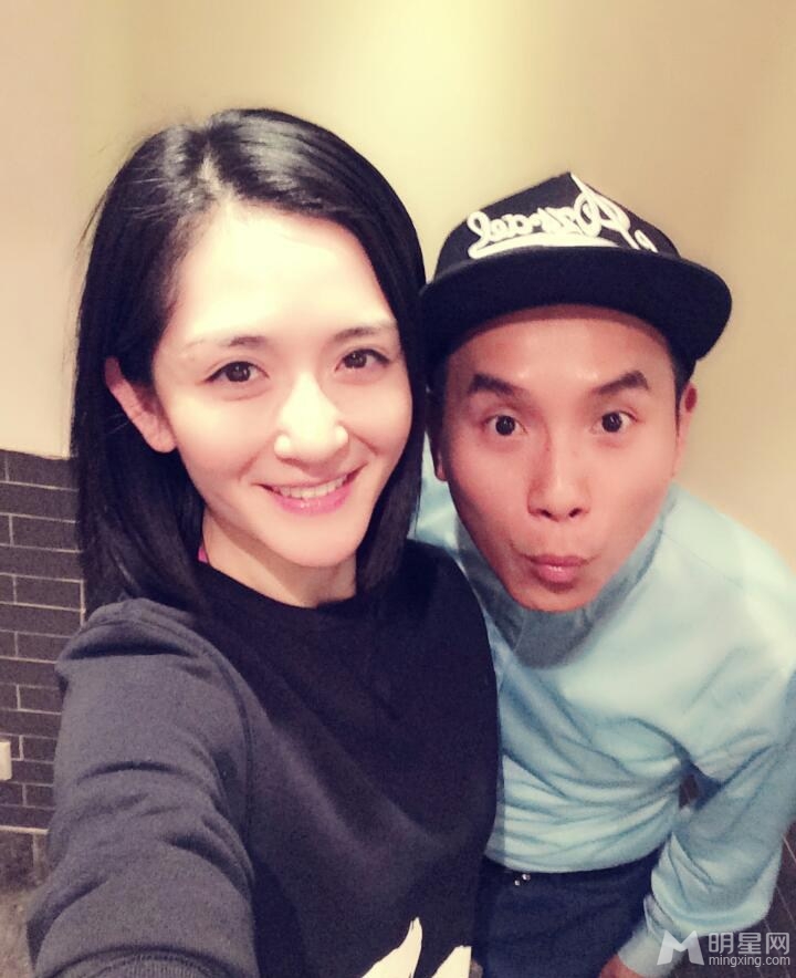 百变大咖秀定妆照 何炅谢娜预演徐志摩林徽因图片