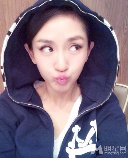 谢娜节目掐黄磊女儿 不当举动遭炮轰图片