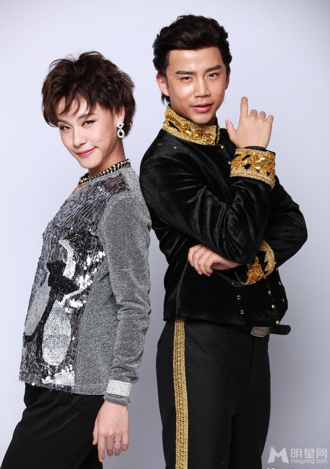 百变大咖秀何炅谢娜变身郭靖黄蓉图片