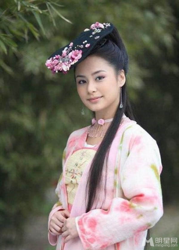 王的女人曝陈乔恩袁姗姗共浴照图片图片