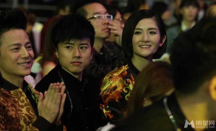 快乐家族现身时尚盛典 谢娜张杰大秀甜蜜 谢娜图片图片