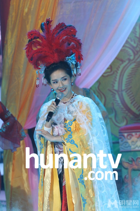 谢娜节目掐黄磊女儿 不当举动遭炮轰 谢娜图片图片