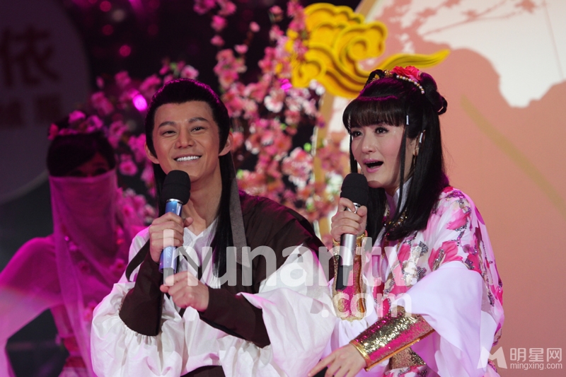谢娜节目掐黄磊女儿 不当举动遭炮轰 谢娜图片图片