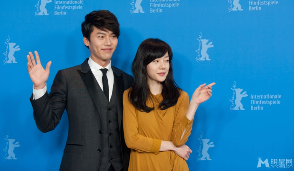 韩星玄彬户外装扮神气十足 玄彬图片图片