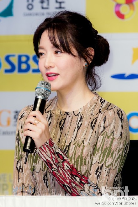 黄晓明Angelababy恩爱图片  电影《何以笙箫默》发布会图片图片