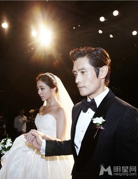 高清韩国首尔男明星金泰希崔智友同台斗艳苏志燮宋承宪酷帅来袭2苏志燮图片图片
