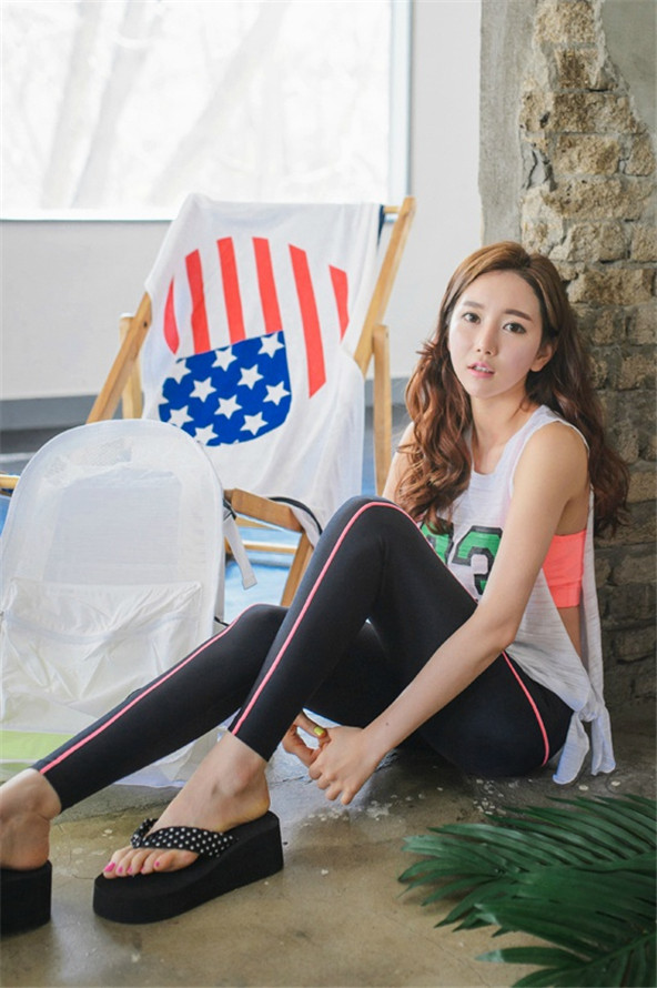 美女图片 运动装美女图片 健身美女图片 长腿美女图片图片 美女图片 运动装美女图片 健身美女图片 长腿美女图片图片