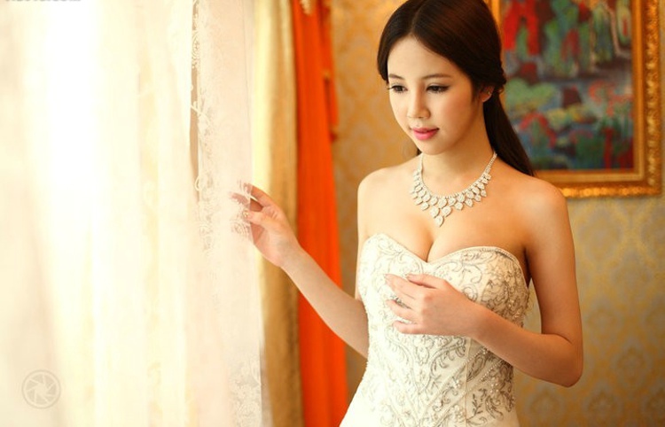唯美梦幻时尚婚纱写真图片图片