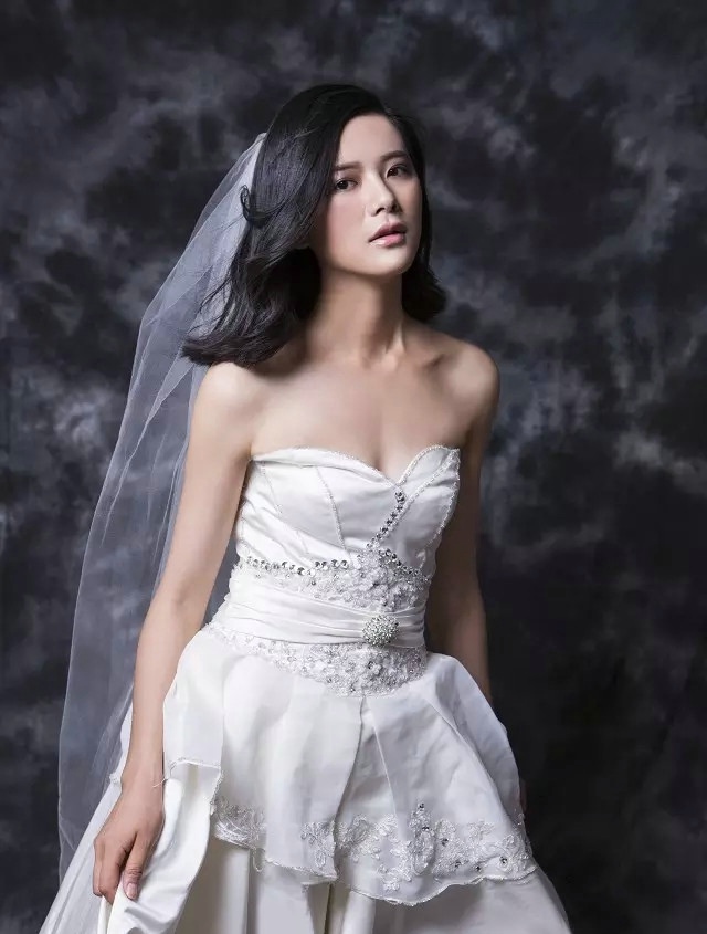 何洁赫子铭婚礼将近 婚纱拍摄选马场图片