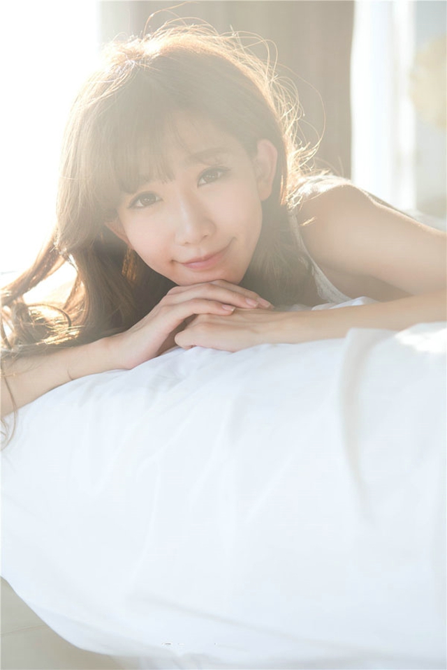 高清辽宁省鞍山清晨阳光里的美少女向你道早安私房照写真图片下载图片