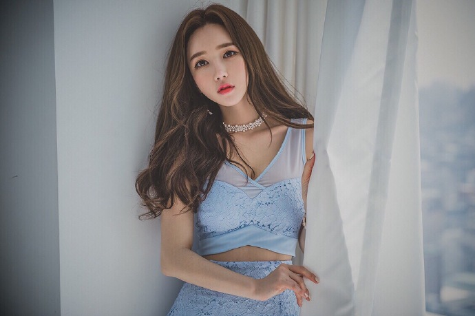 极品韩国嫩模写真性感火辣肉弹诱惑美女图图片