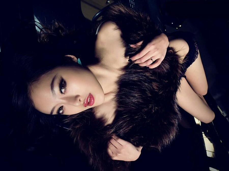 贾青性感美人靓丽写真集图片